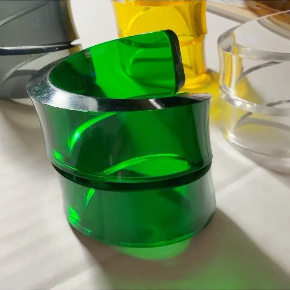 Vintage MCM Lucite Spiral Napkin Rings Set 4 Multicolor Space Age Acrylic